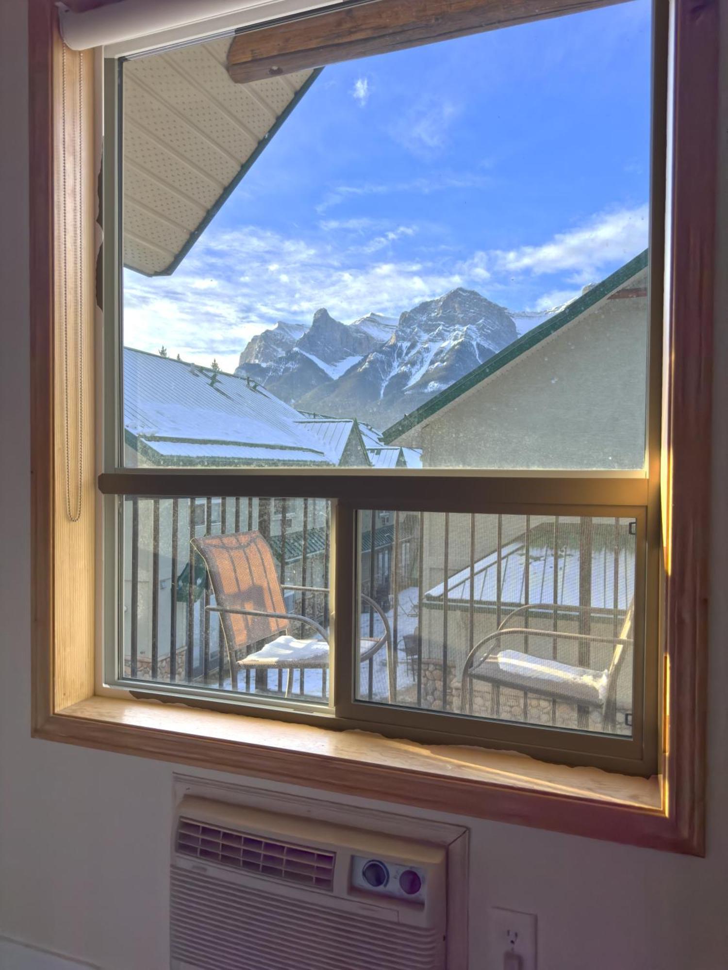 Banff Wood Lodge Canmore Exterior foto