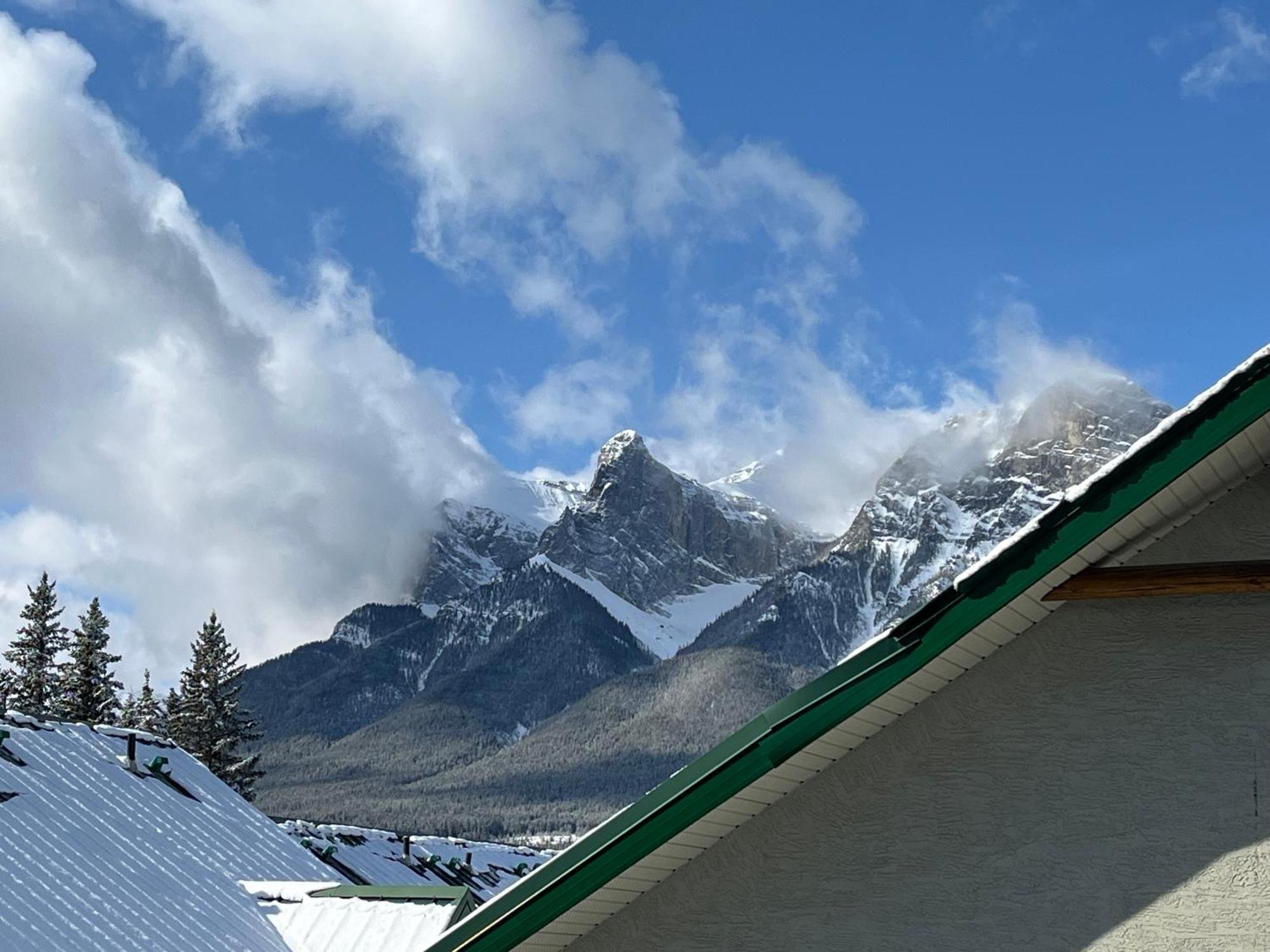 Banff Wood Lodge Canmore Exterior foto